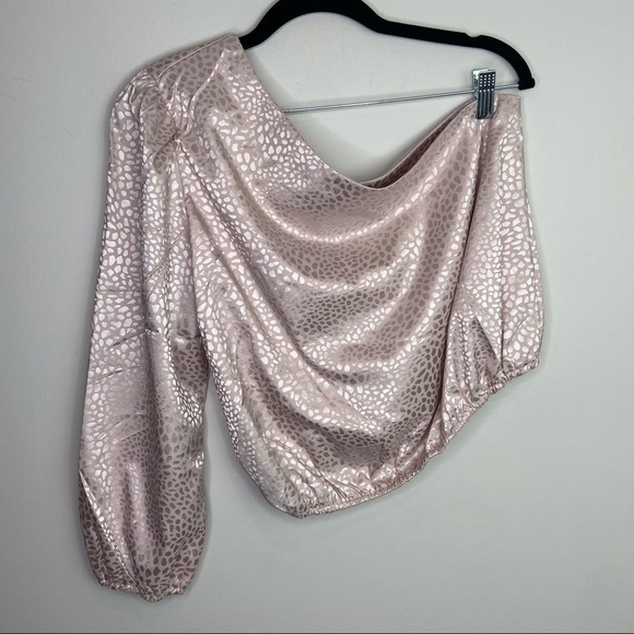 Satin off the shoulder blouse - Picture 2 of 7